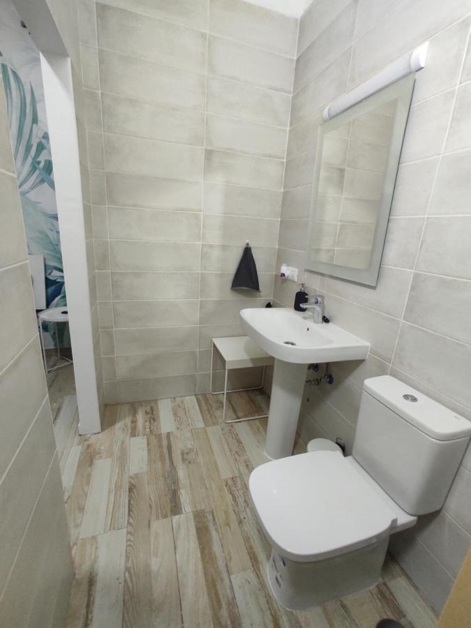 Habitacion Cactus, Entrada Privada Y Bano Privado En Suite By Flamingo House, No Fumadores 阿雷西费 外观 照片